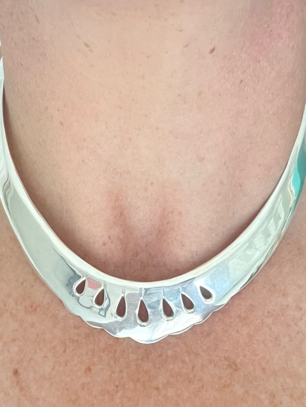 Vintage Taxco Sterling Silver Collar Necklace with Teardrop Cutouts signed